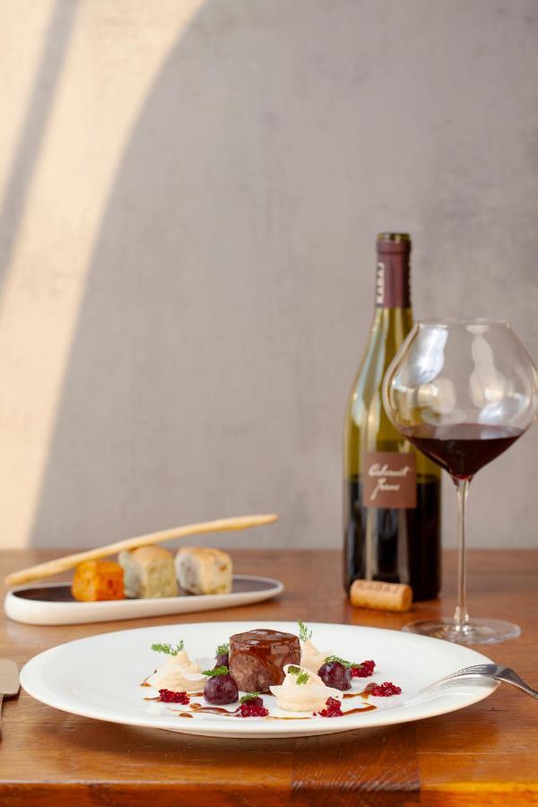 מלון דוברובו Kabaj Wine & Dine מראה חיצוני תמונה